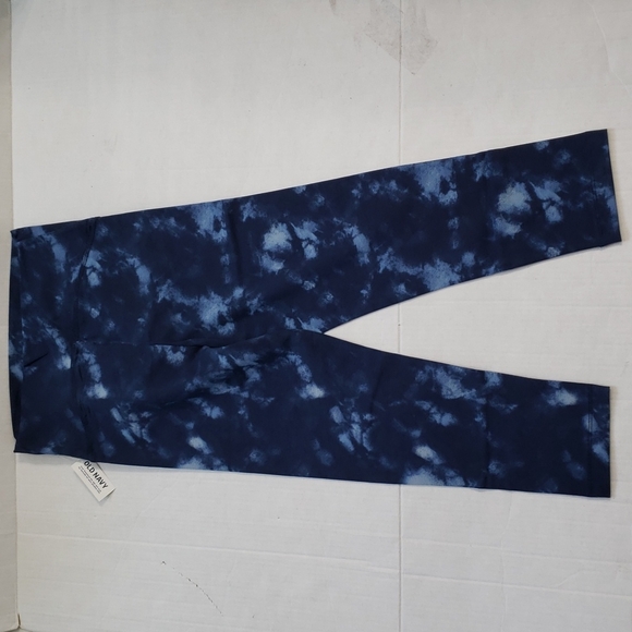 Old Navy Maternity Full Panel Tie-Dye Cropped Leggings - XS - Picture 12 of 12